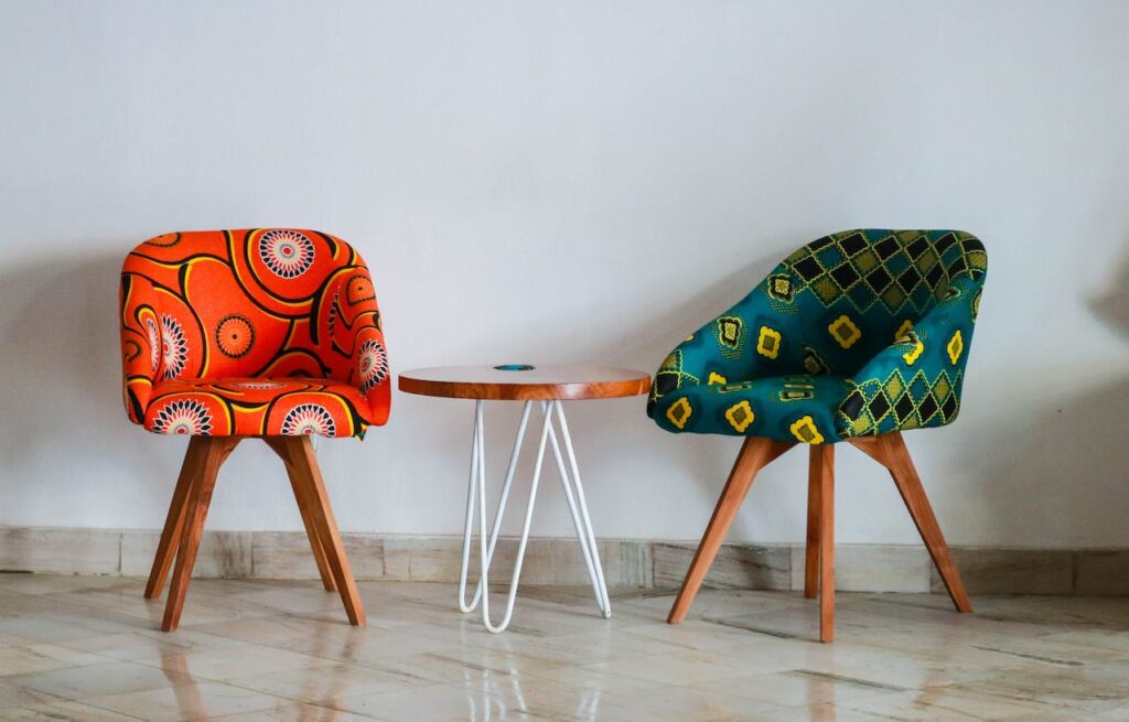 Möbel Stühle Hocker Tisch Luxus elegant Einlagerung von hochwertigen Möbeln So bleiben sie schick