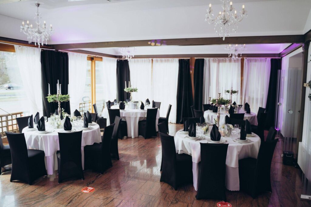 Hochzeitsaal stilvoll eingerichtet