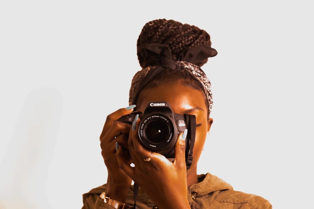 Frau kulturelle Diversität modisch Professionelle Modefotografie – das macht sie exklusiv
